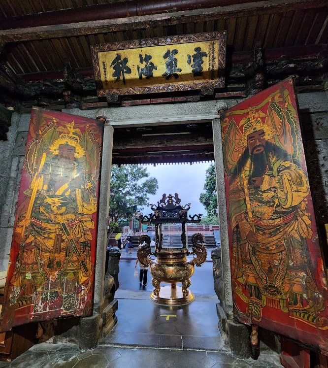 tamsui temple