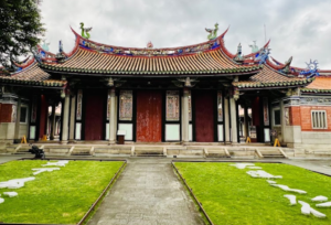 Lire la suite à propos de l’article Visiter le Temple de Confucius à Taipei : Une Plongée dans la Sagesse et la Culture